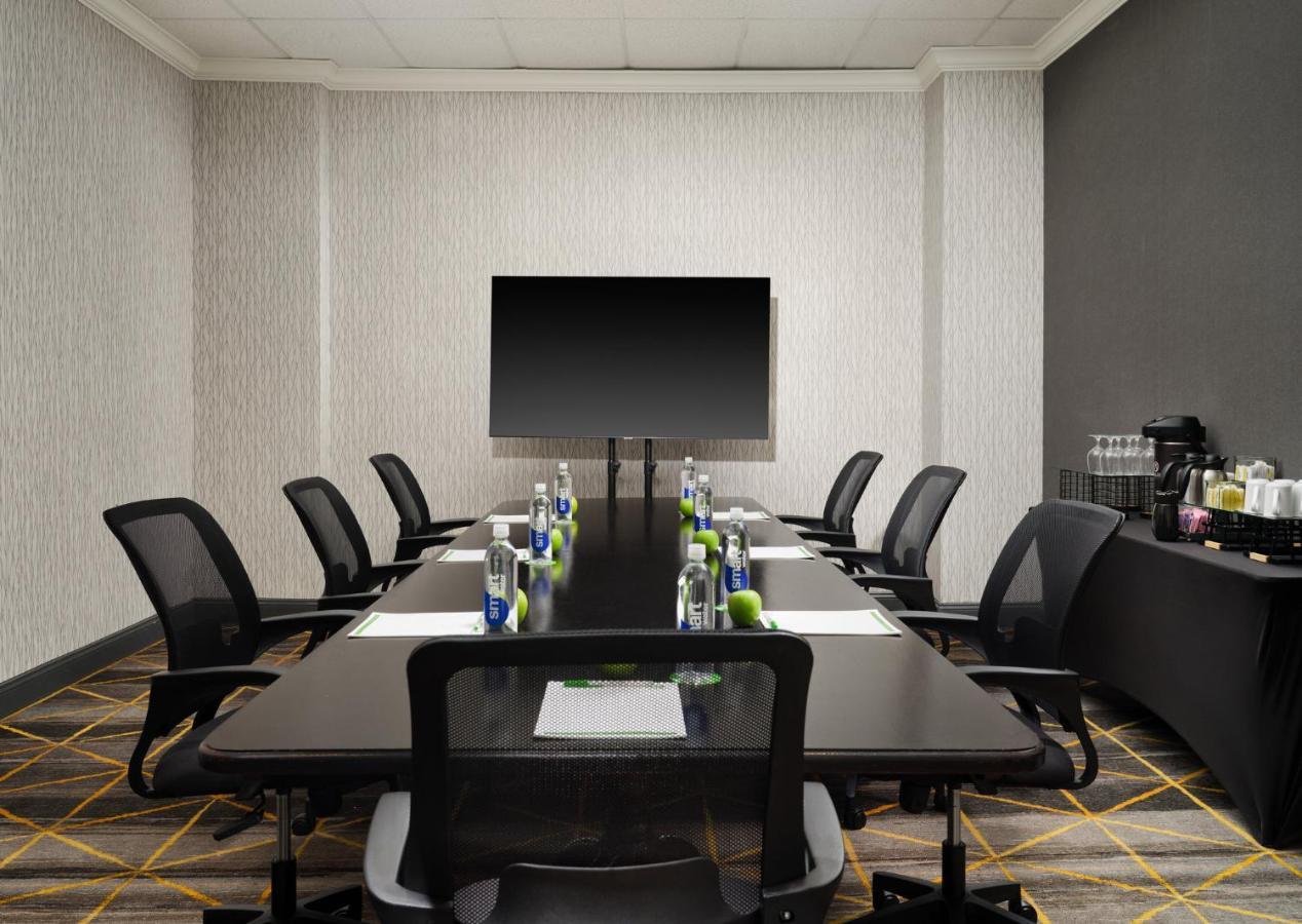 Holiday Inn Boston - Dedham Hotel & Conference Center By Ihg Kültér fotó