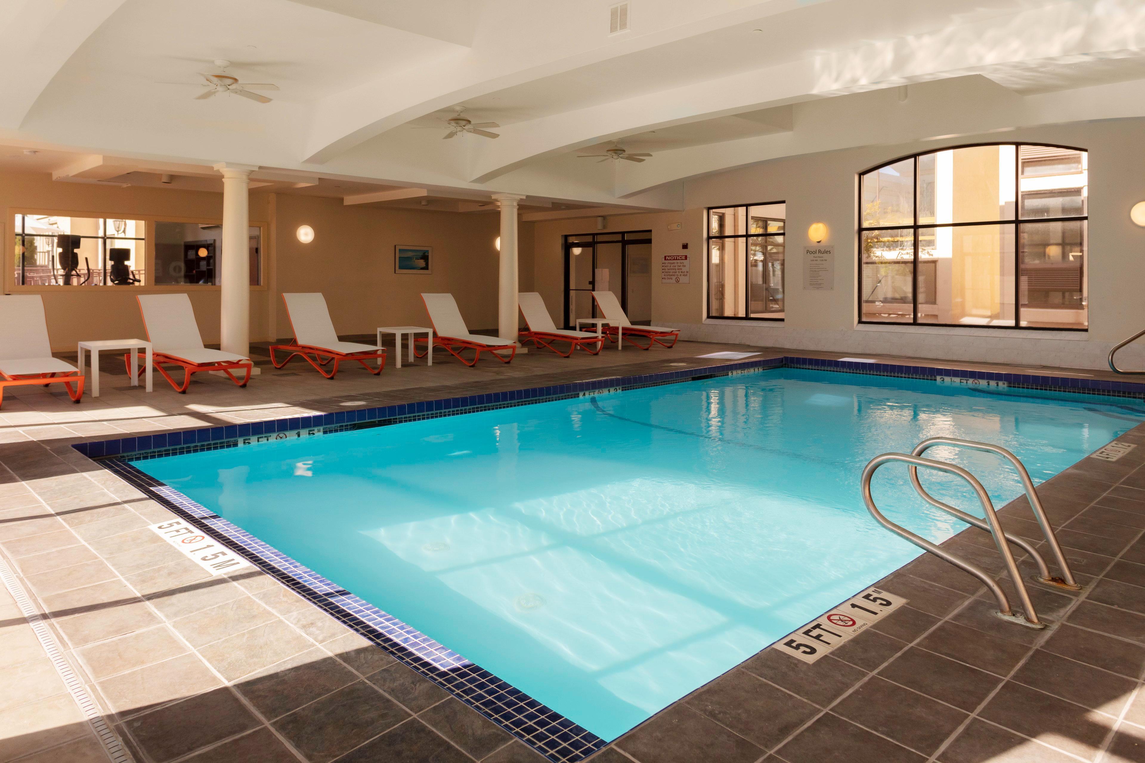 Holiday Inn Boston - Dedham Hotel & Conference Center By Ihg Kültér fotó